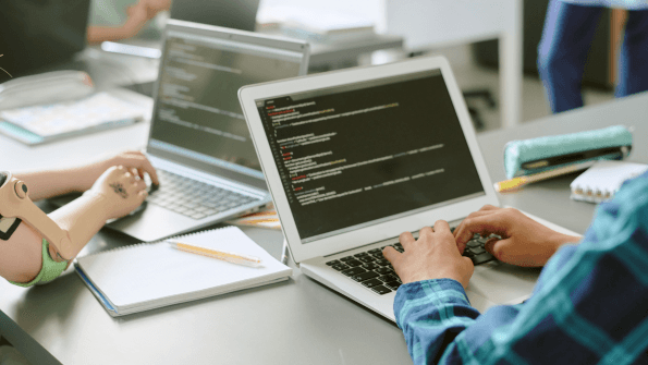 Além do Front e Back: as carreiras que devs sêniores estão mirando em 2026